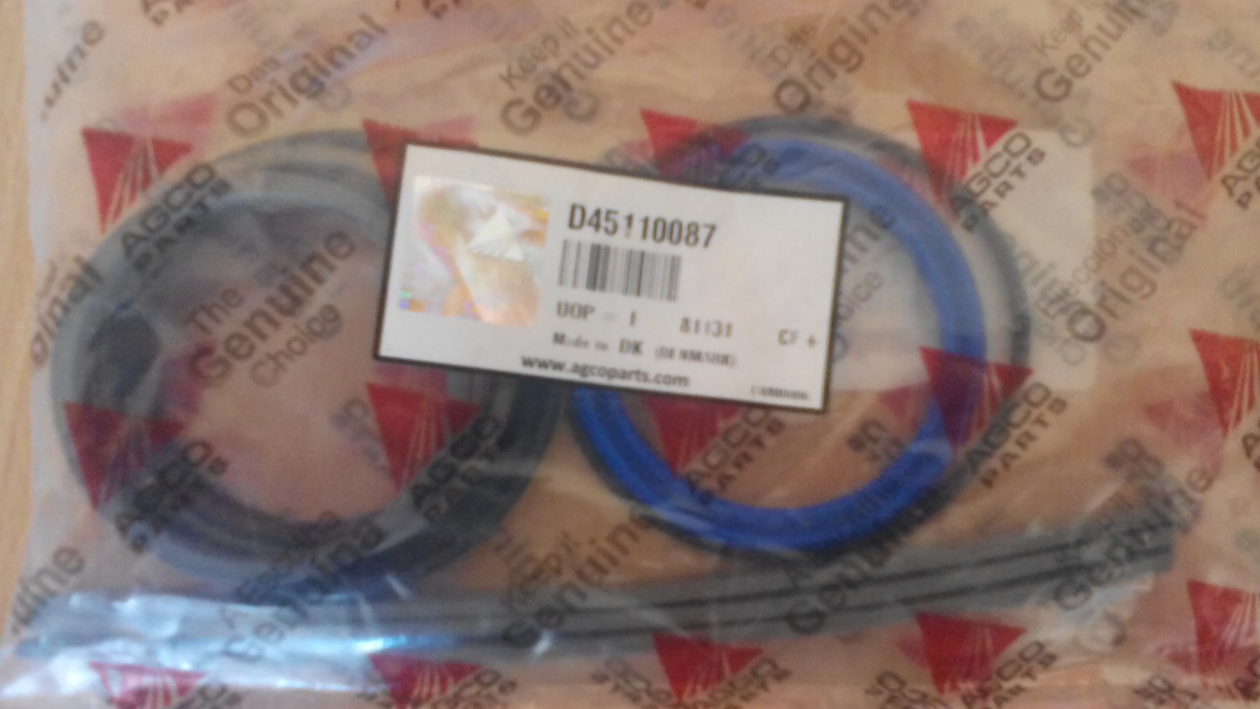 D45110087 – Комплект ущільнень циліндра жатки (шток 50мм) (1)