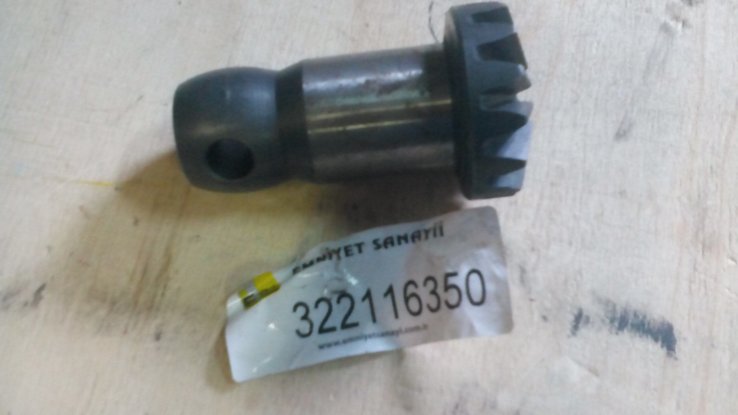 322116350 – Вал з конічною шестернею (1)