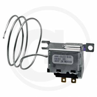 Термостат RE198074, RE244318, AH144020,84078518, 86505792