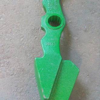 Важiль привода коси жатки RIGID H136757