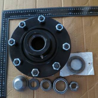 Ступиця в зборі на 8 болтів